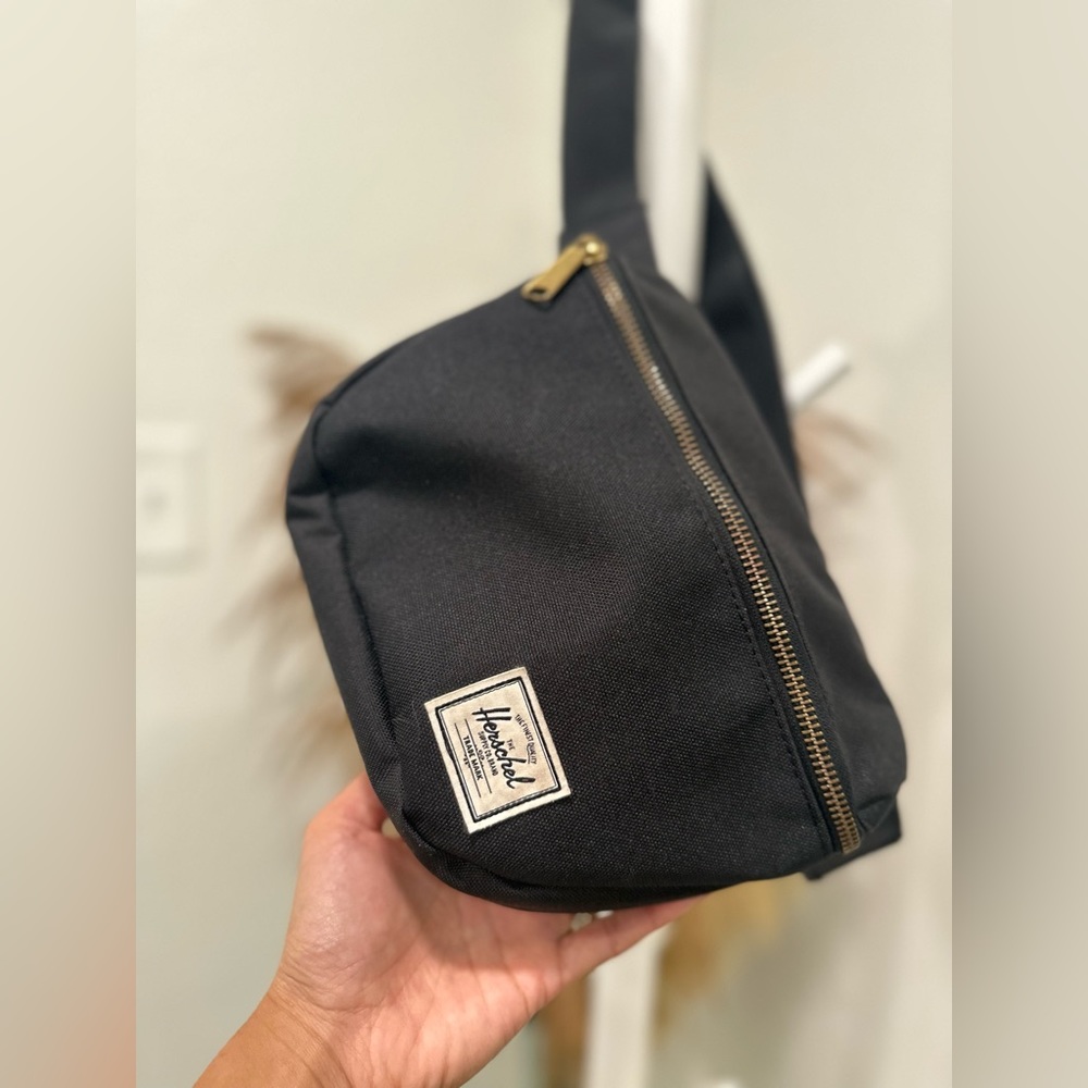 Herschel waist pack